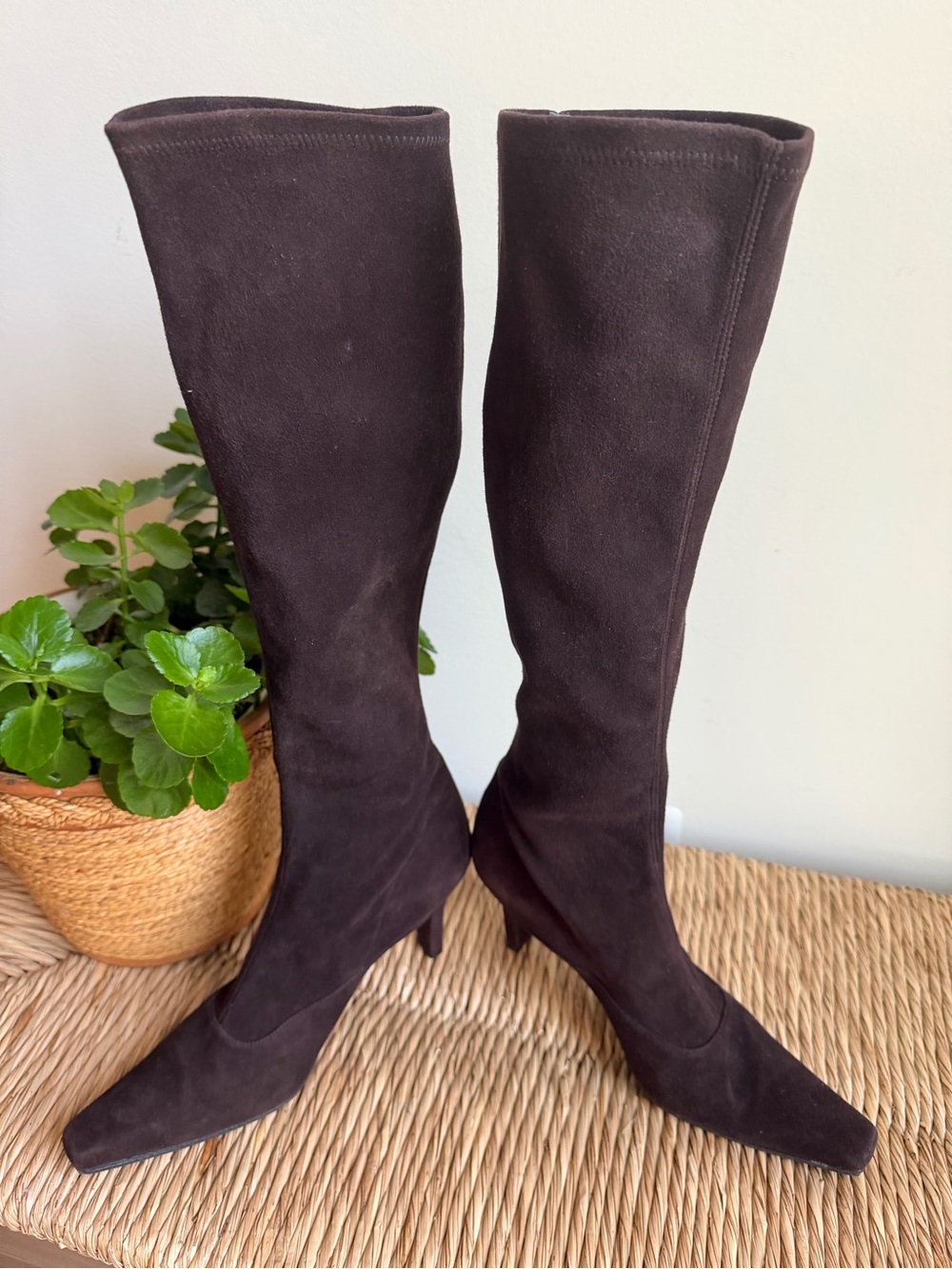 Stuart Weitzman Brown Suede Square Toe Knee High Kitten Heel Boots 8 1/2 - Picture 3 of 9